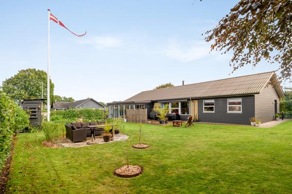 Ny Sognstrupvej 17, Nr Felding Villa