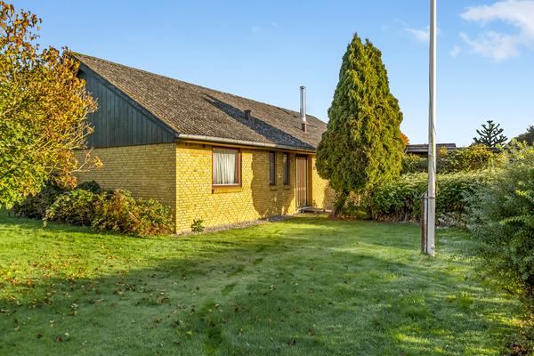 Favrskovvej 22, Lindknud Villa