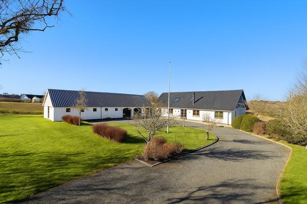 Nejstgårdvej 12, Tornby Villa