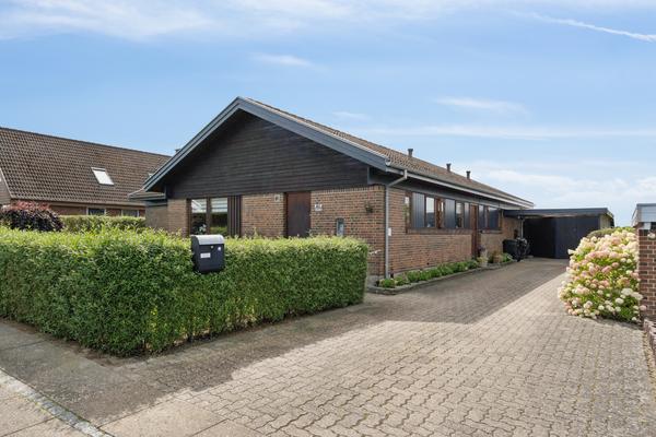 Fridtjof Nansens Vej 15 Villa