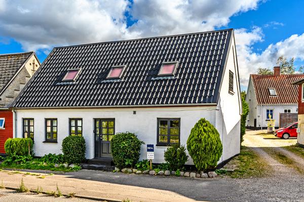 Svallerup Bygade 12, Svallerup Villa