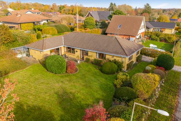 Fyrrehøjen 13 Villa