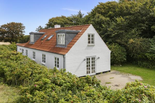 Lyngbakkevej 3, Vennebjerg Villa