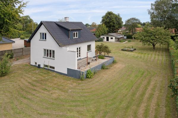 Ellingevej 24, Refsvindinge Villa