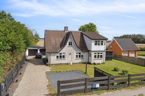 Smidstrupvej 33, Tappernøje Villa