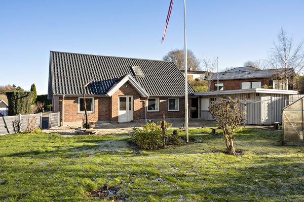 Korbenhøj 2,  Villa