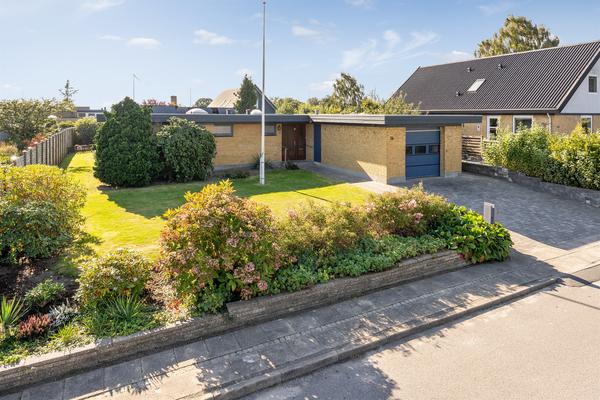 Drosselvænget 14 Villa