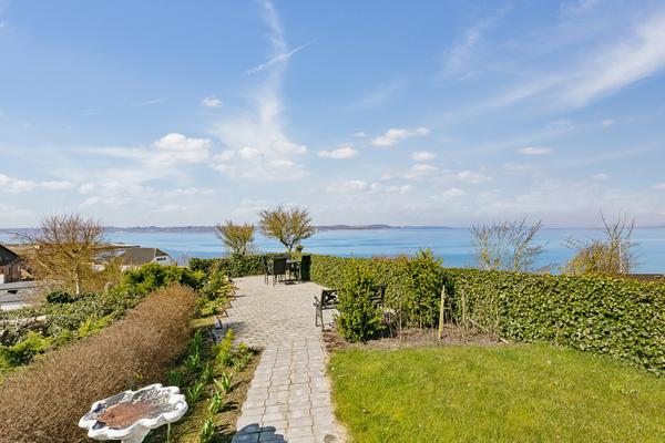 Sundvej 48, Hvalpsund Villa