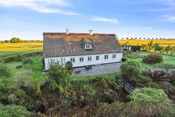 Lusmosevej 33, Tostenæs Villa