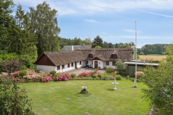 Dybsøvej 25, Svenstrup Villa