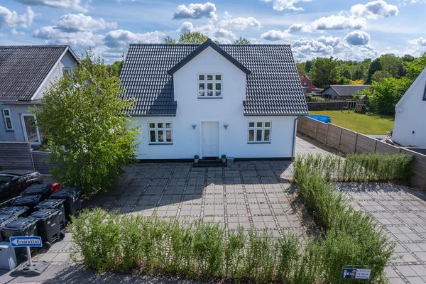 Frederiksborgvej 42 Villa