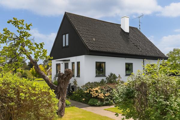 Skodsborgvej 42 Villa